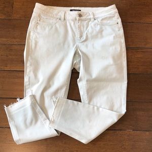 White House Black Market Skinny Crop Pants